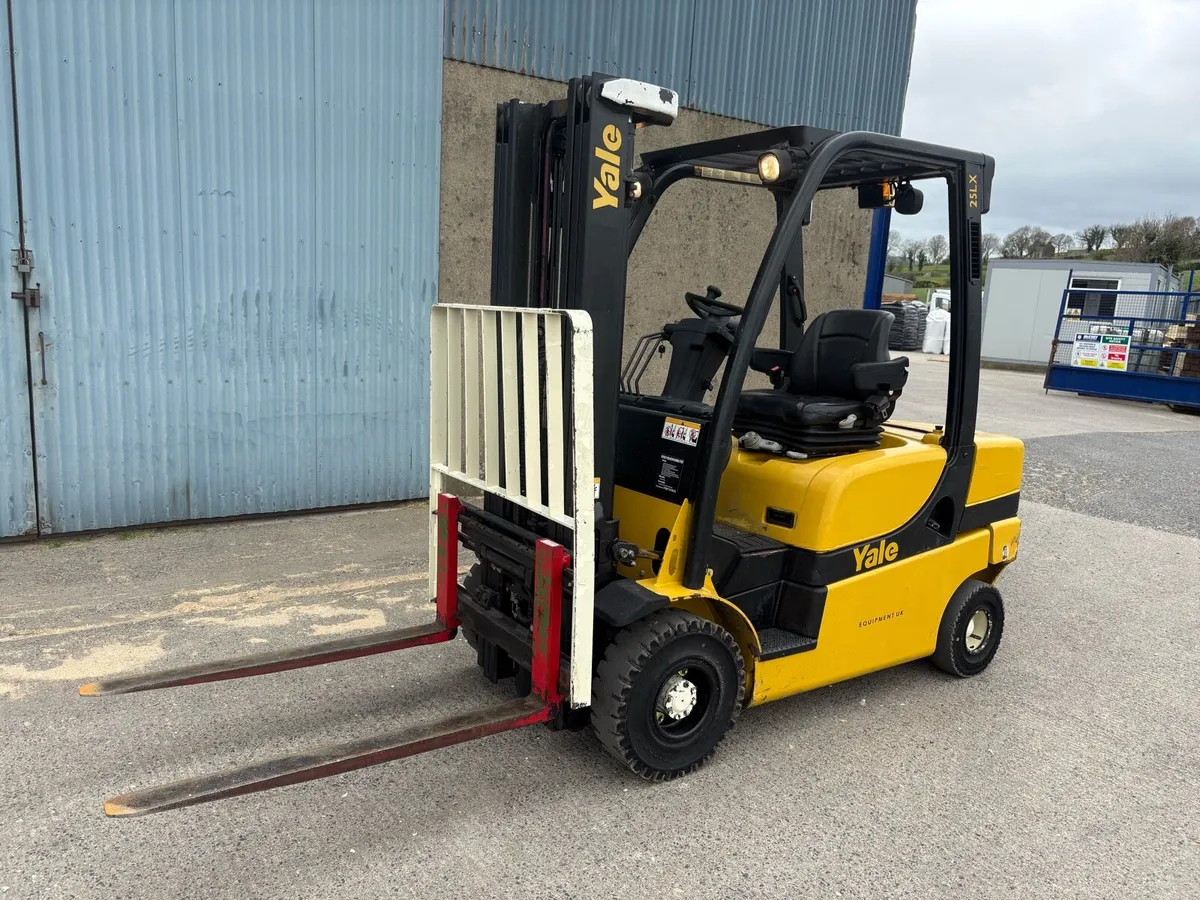 2012 Yale 2 Tonne Diesel Forklift - Image 1