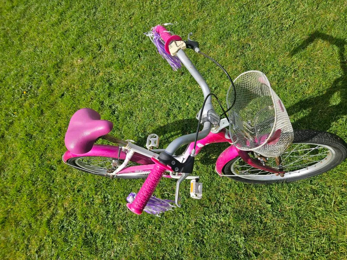 Girls 20" bike - Image 3
