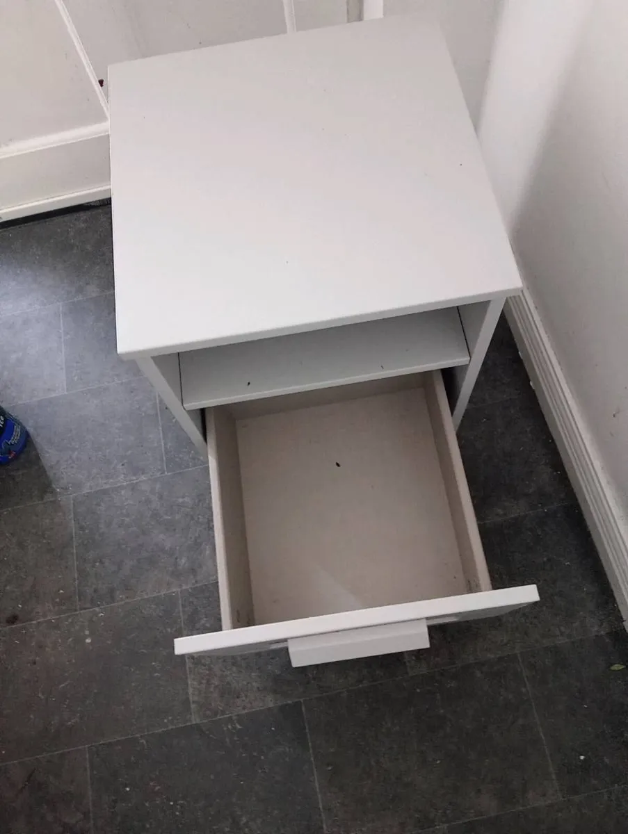 Beb side cabinet - Image 2