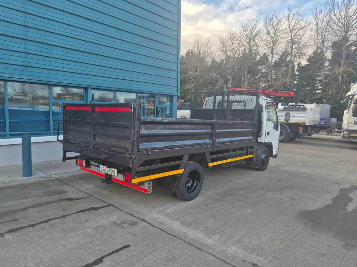 2006 ISUZU 3.5TON TIPPER - Image 3