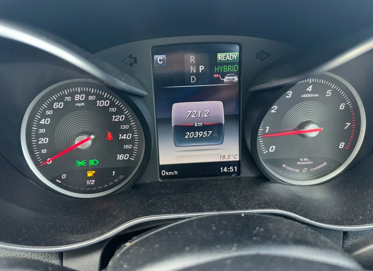 Mercedes C350e - Image 3