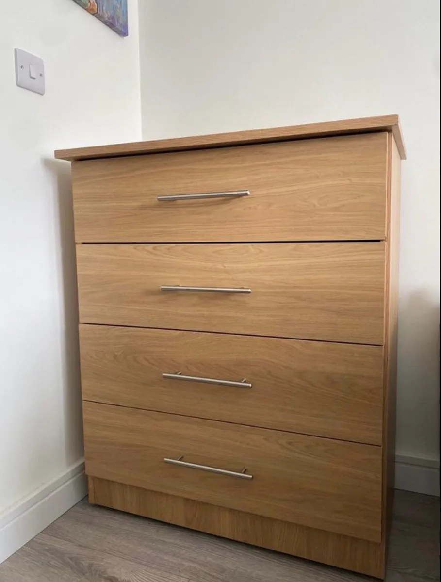 Chest of drawers - Image 2