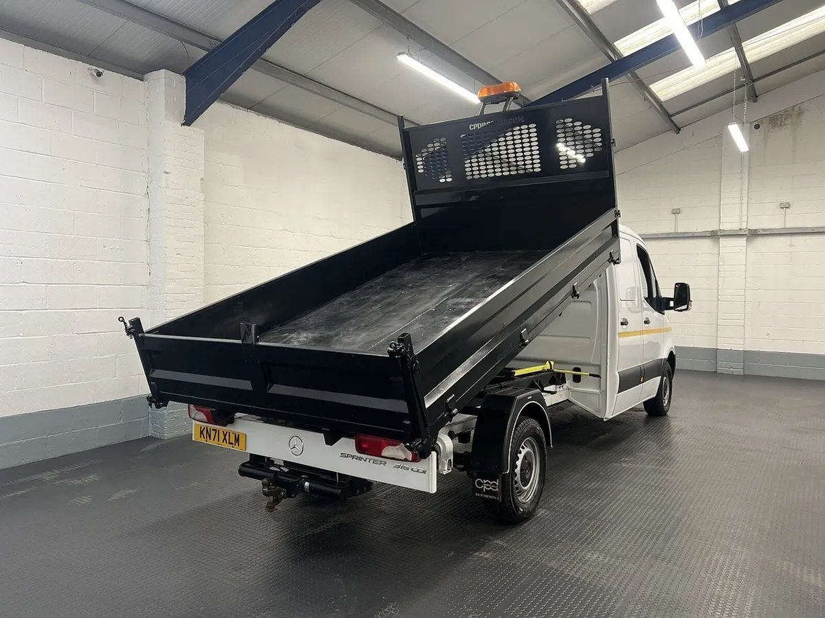 2022 Mercedes-Benz Sprinter Tipper Van - Image 2
