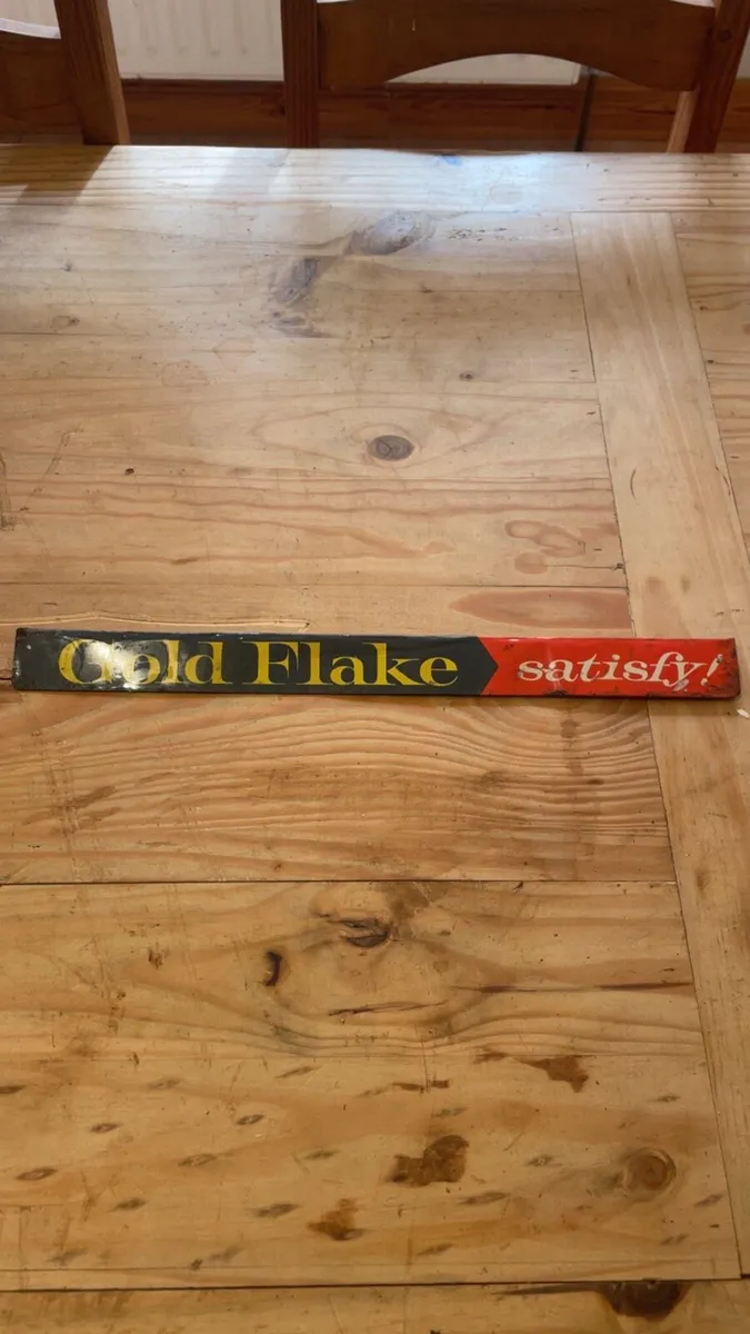 Vintage gold flake strip sign - Image 1