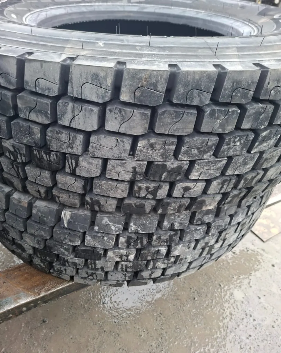 2 x Greentrac 315/80R22.5 Tyres - Image 4