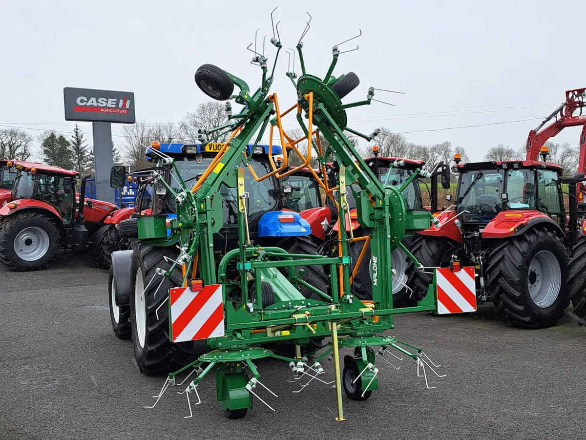 NEW MALONE 6 ROTOR TEDDER - Image 1