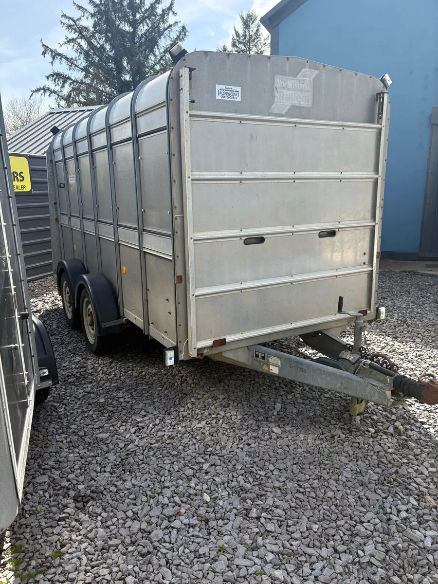 Ifor Williams TA510  12’ cattle trailer - Image 1