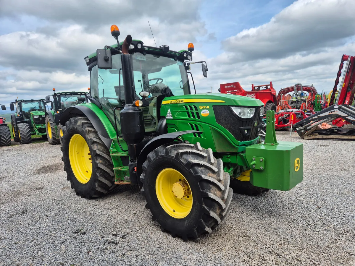 John Deere  6130r - Image 1