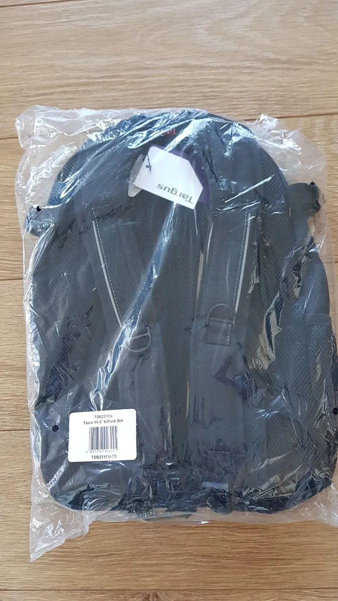 Travel laptop Backpack- BRAND NEW - Image 4