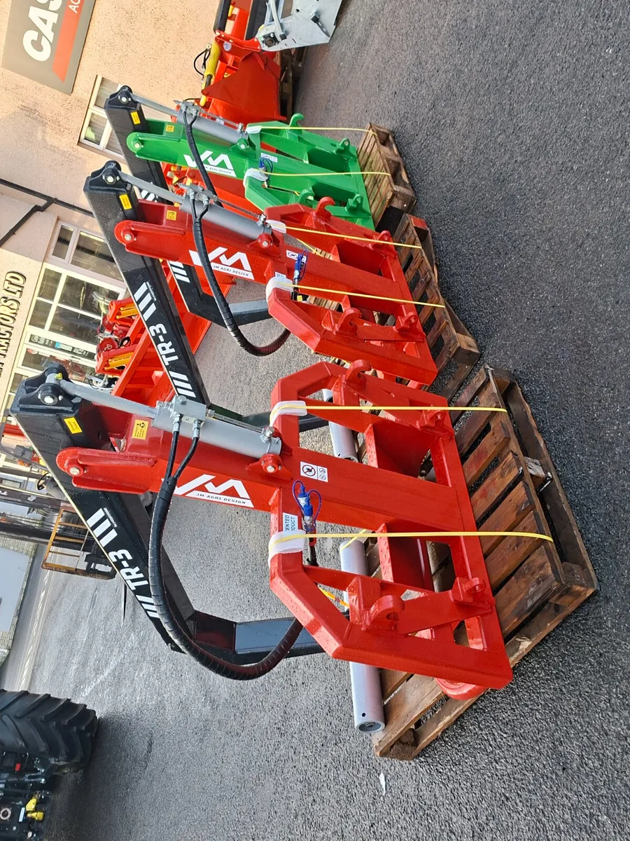 NEW TR-3 BALE HANDLER - Image 4