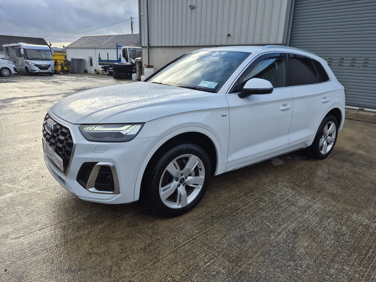 221 AUDI Q5 S-LINE QUATTRO 2.0 TFSIE 50 PLUG-IN HY - Image 3