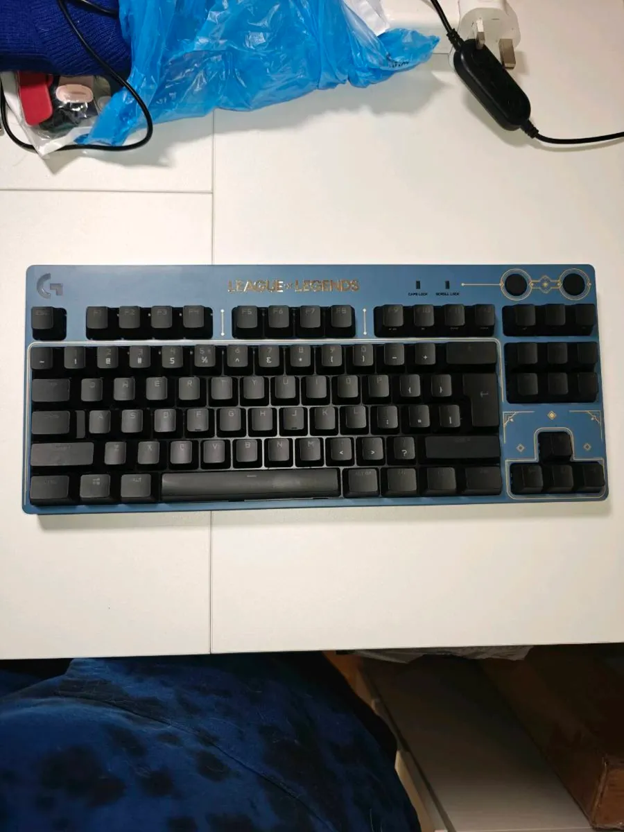 Logitech G PRO Mechanical Gaming Keyboard US Intl - Image 4