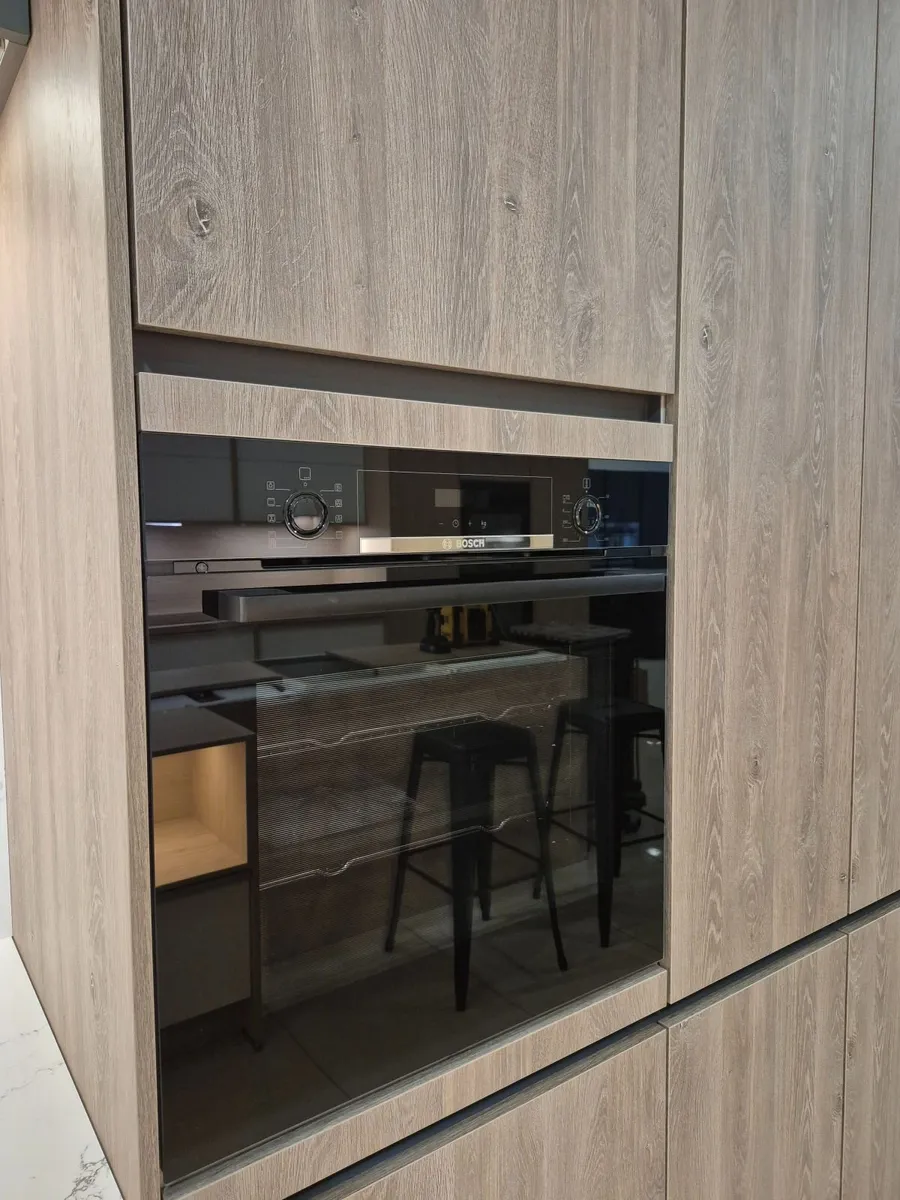 Bosch Electric Oven - Image 1