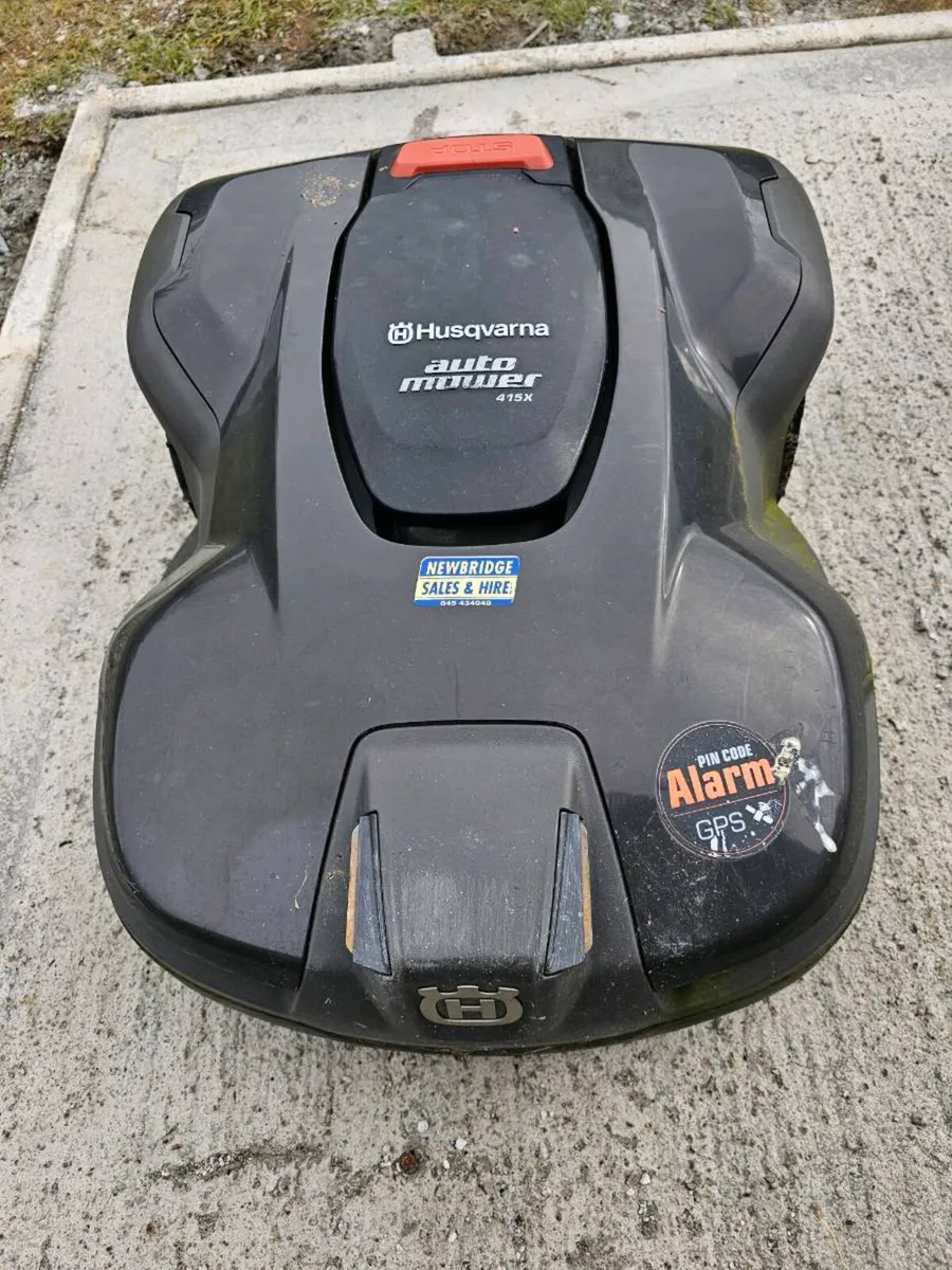Husqvarna Automower 415X - Image 1