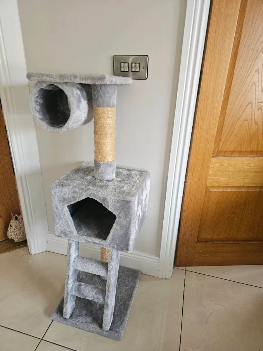 Cat Tree - Image 1