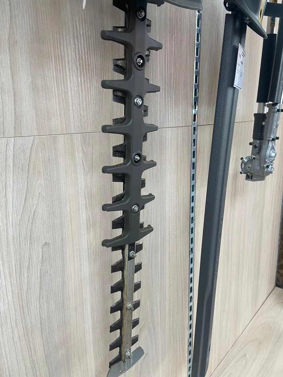 🔥Demo Husqvarna Hedge Trimmer🔥 - Image 4