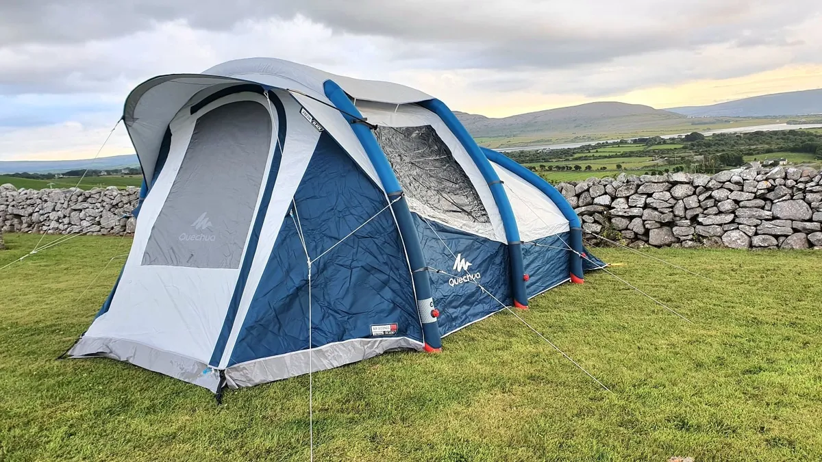 4 Person Tent + 2 XL Camp Beds + 2 Matresses - Image 1