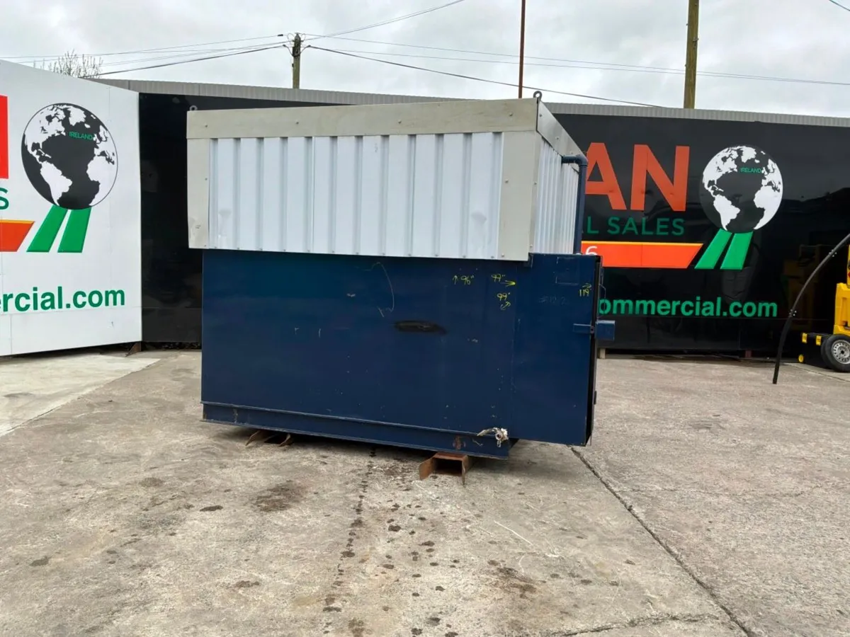 STATIC FUEL STORAGE BOWSER......1212. - Image 2