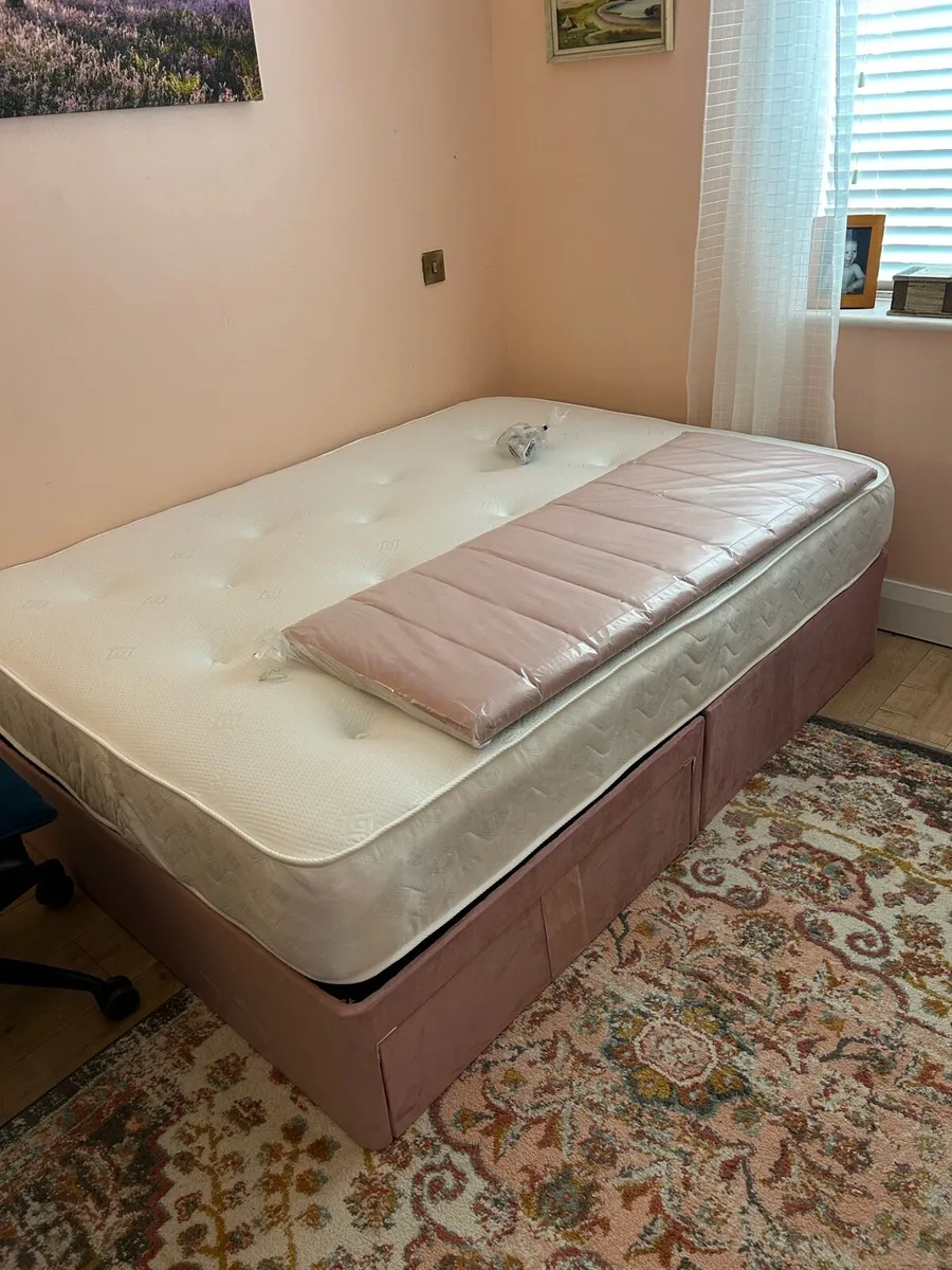 4.6 ft divan bed mattress headboard