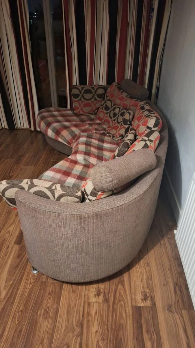 3 Seater Designer Sofa FAMA - Image 4