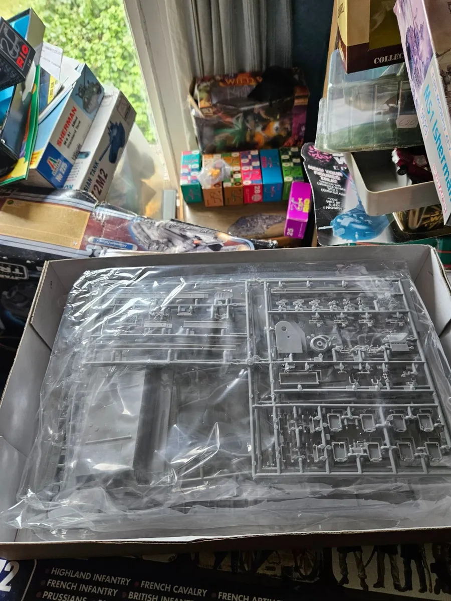 Airfix Tamiya Israeli M51 Sherman Tank - Image 2