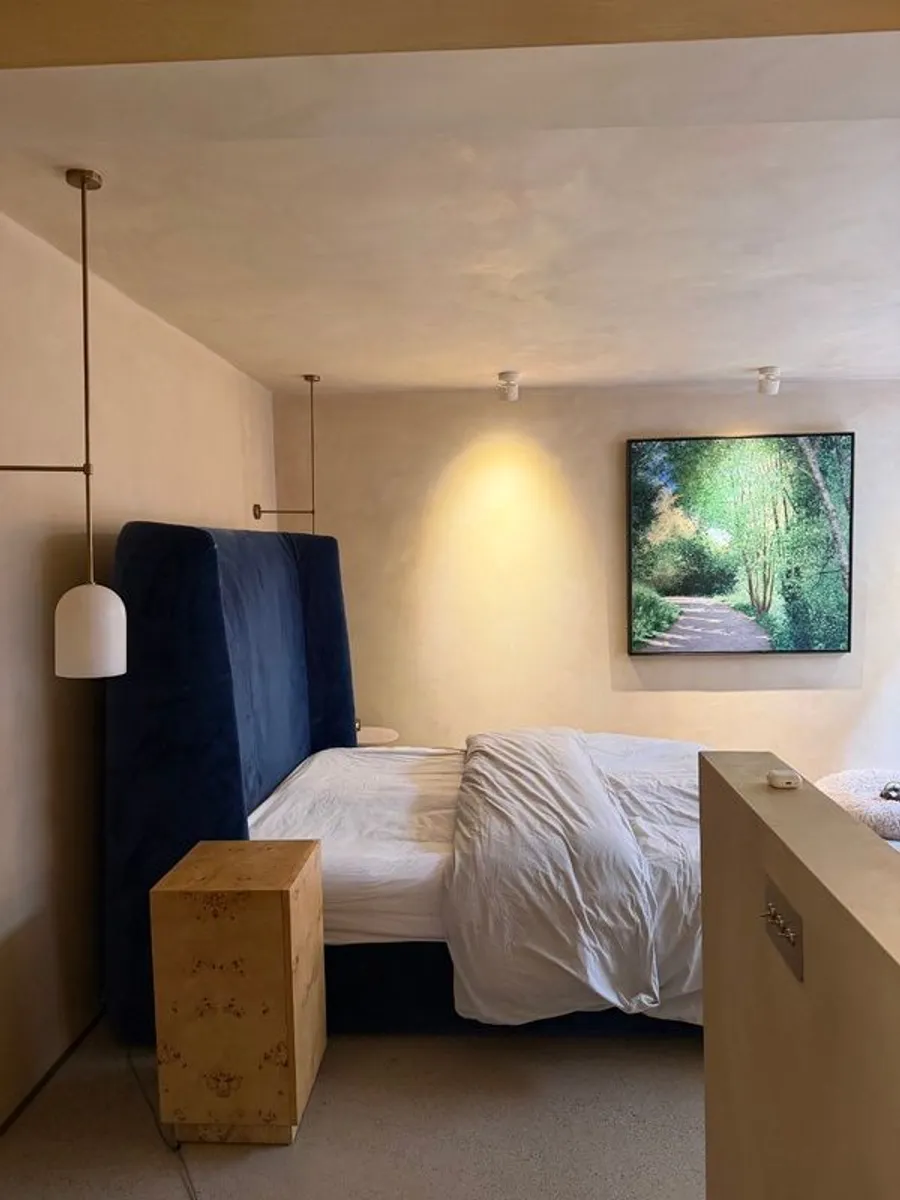 King Size Bonaldo Bed - Image 3