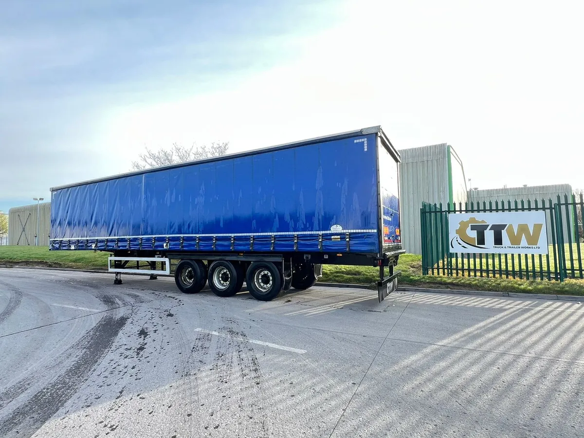 Curtain side trailers - Image 1