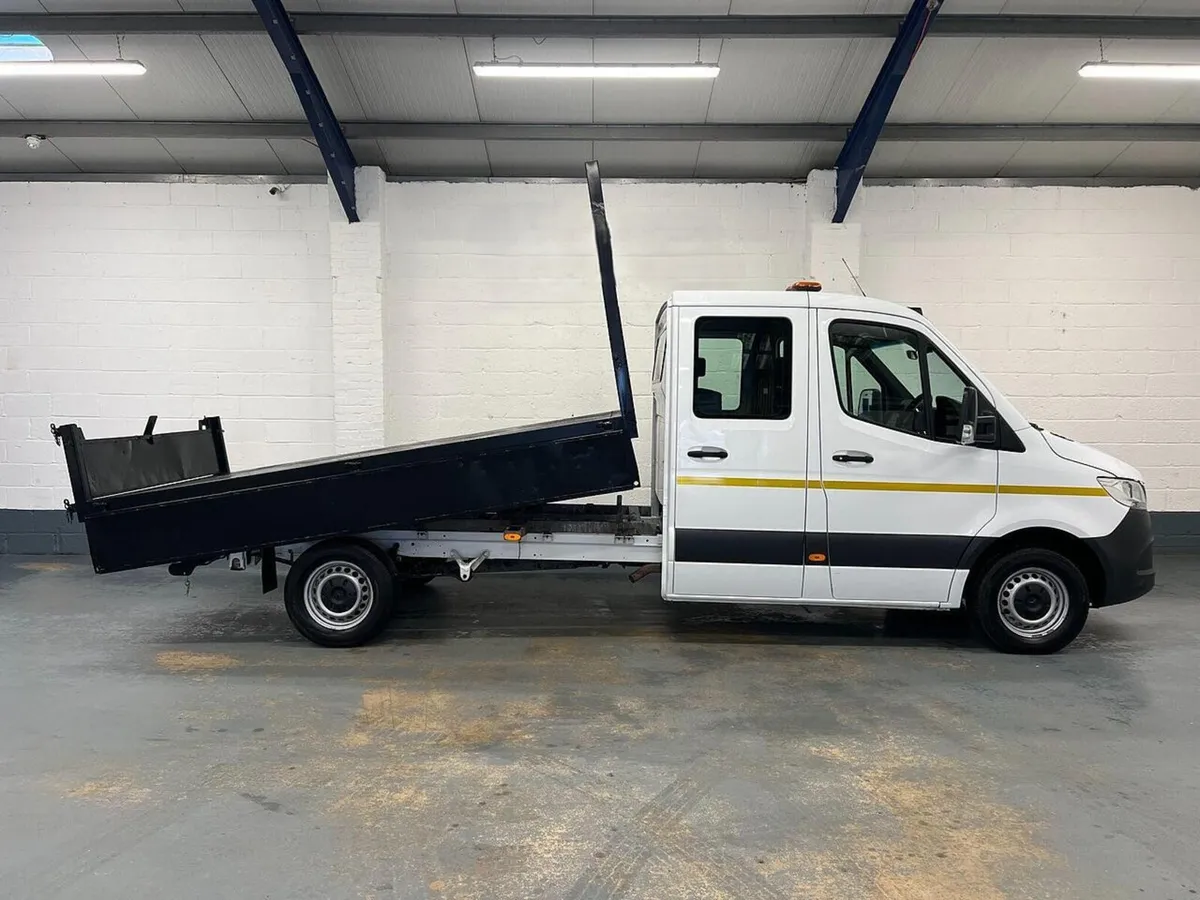 2022 Mercedes-Benz Sprinter Tipper Van - Image 1