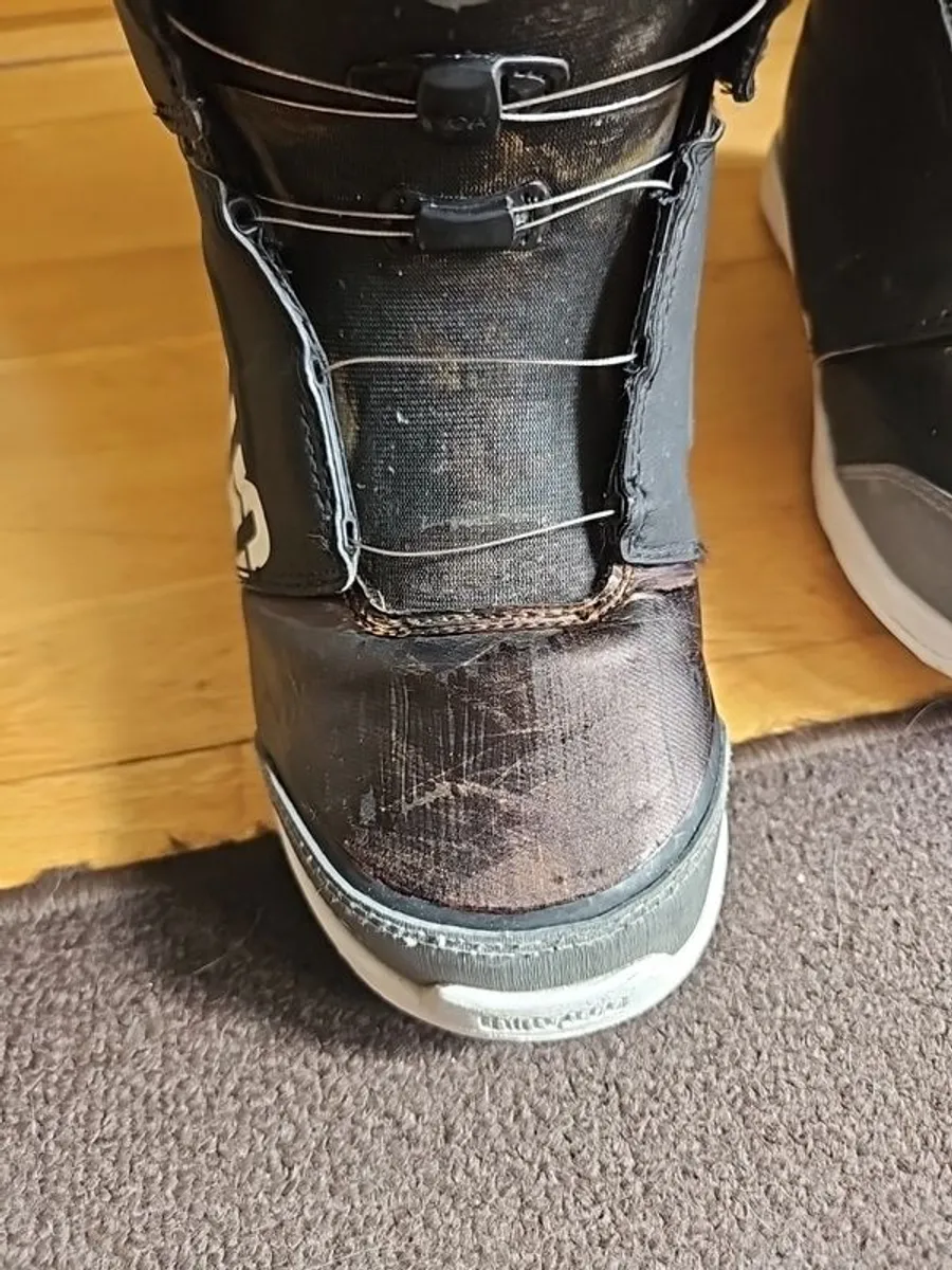 snowboard boots - Image 3