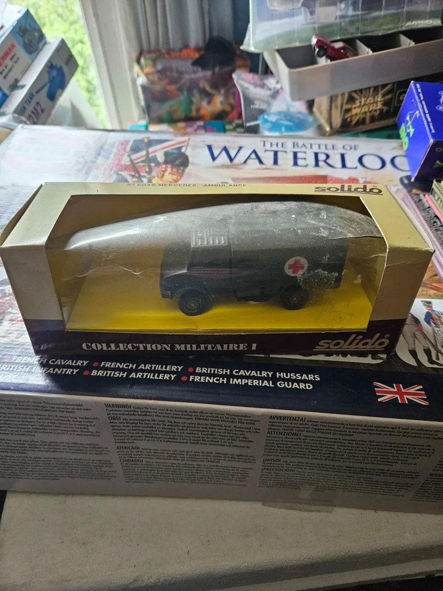 Corgi Solido Unimog Army Ambulance - Image 1