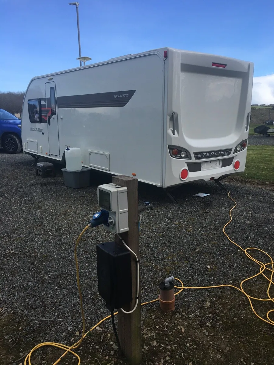 2016 Sterling 4 Berth Island Bed Caravan - Image 3