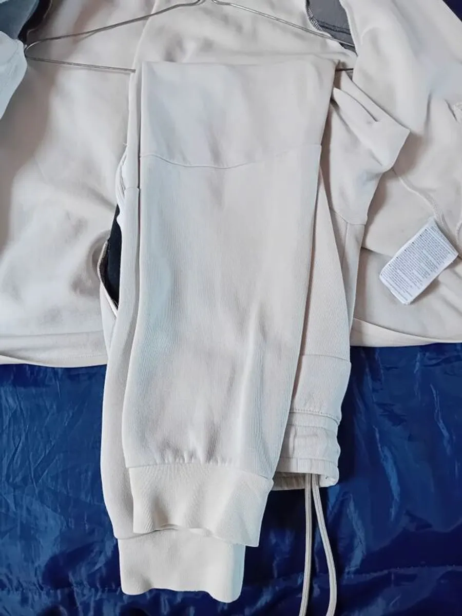 Nike Tracksuit - Image 2