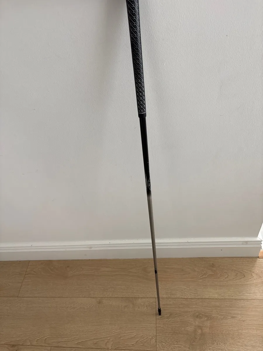 Taylormade driver stiff shaft - Image 2