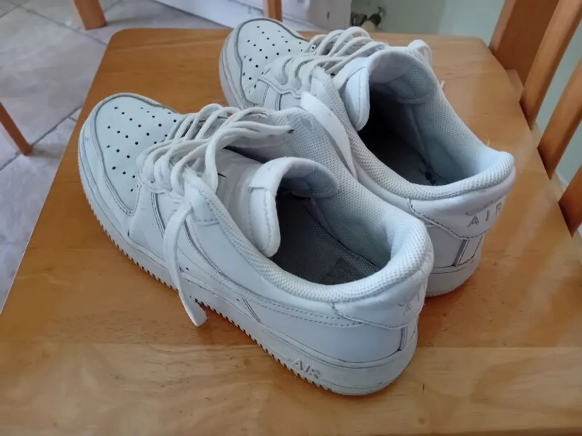 Nike Air Force - Image 2