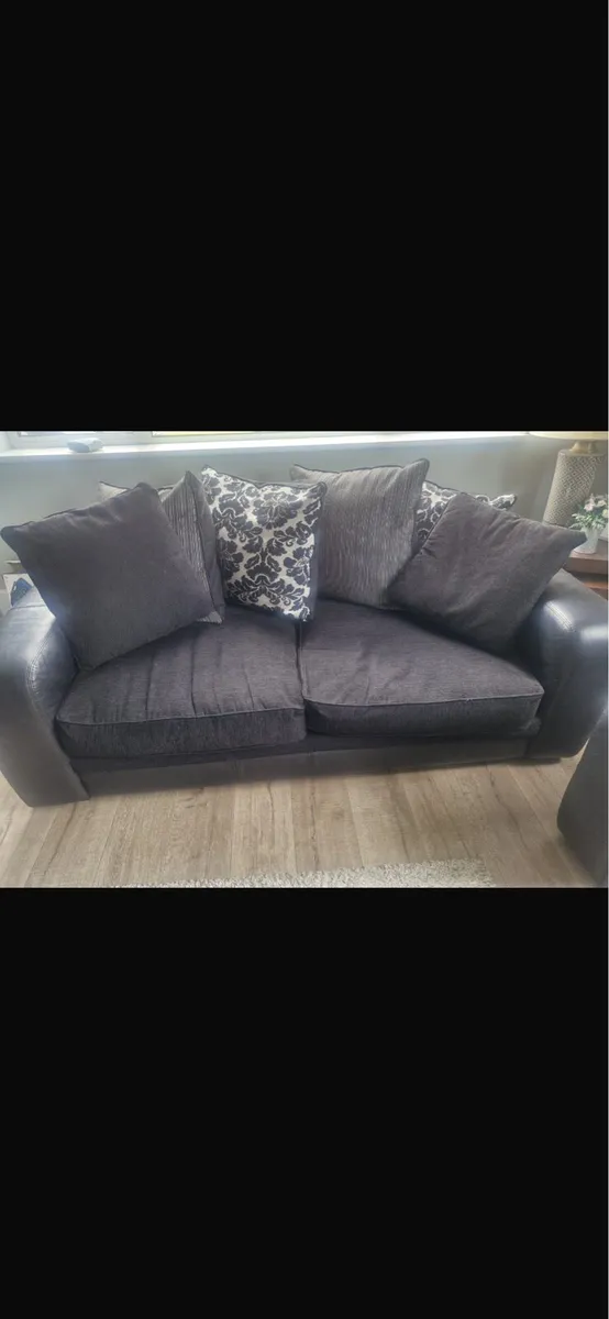 2 seater & 3 seater - Image 1