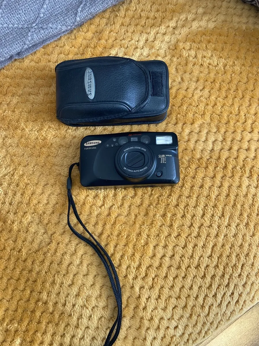 Camera - Vintage x 2 -Pentax & Samsung - Image 2