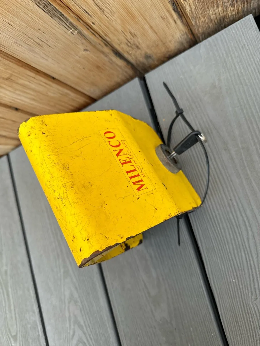 Milenco Alko AKS Caravan Hitchlock - Image 3