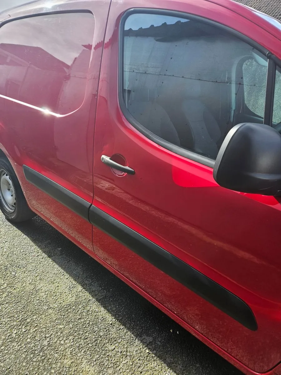 Citroen Berlingo 2016 - Image 2