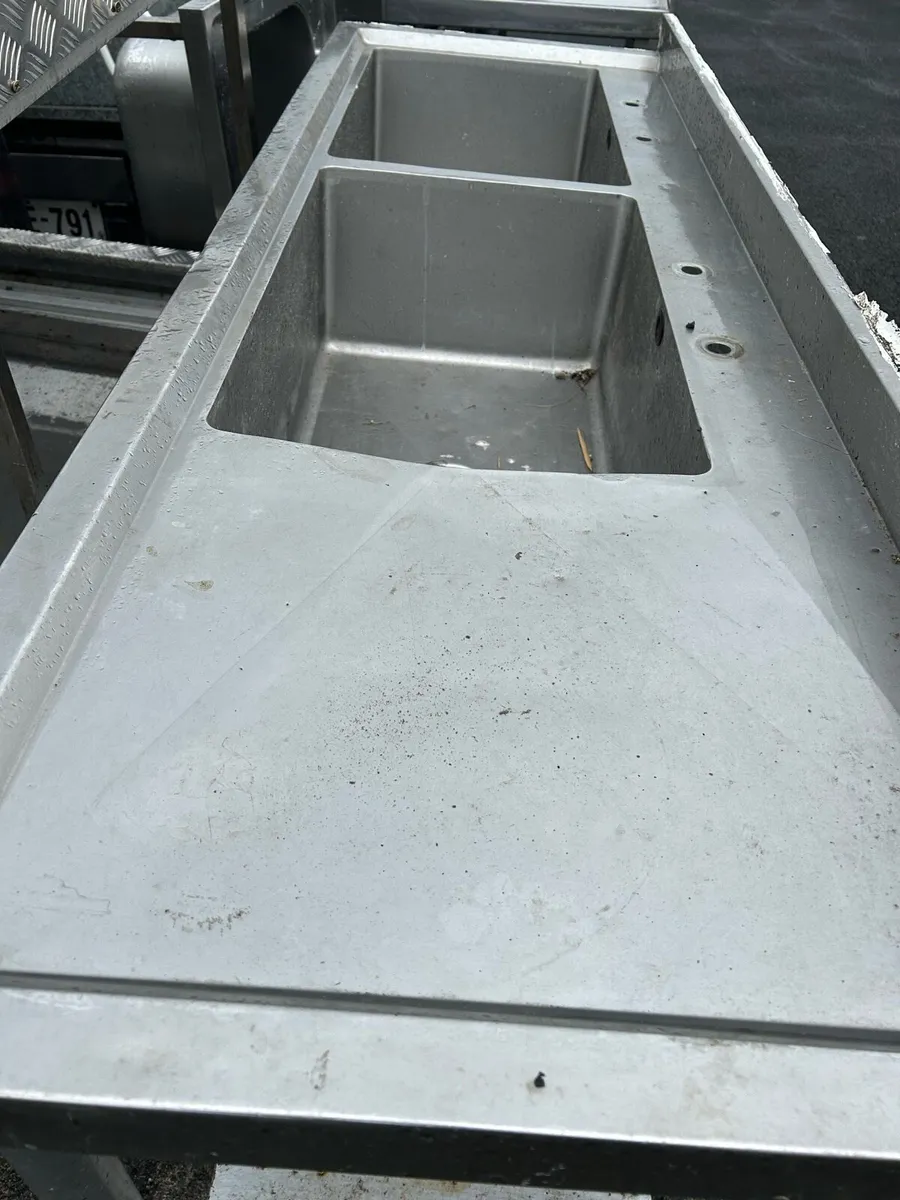 Kitchen equipment - Image 3