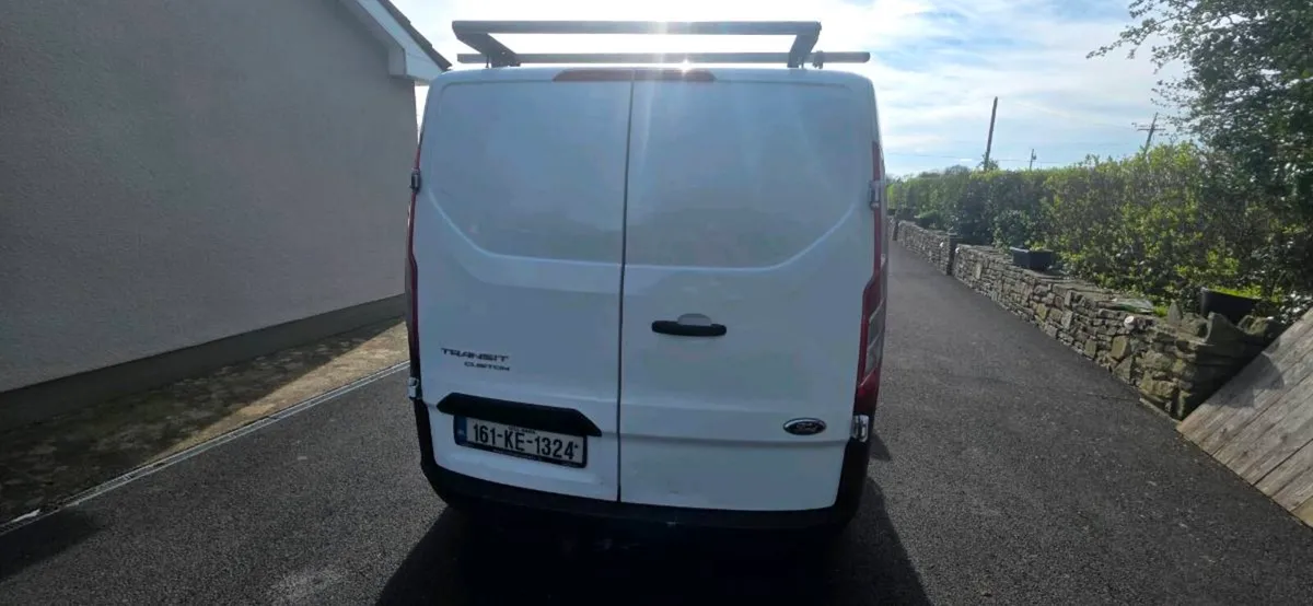 **FORD TRANSIT CUSTOM NO VAT** - Image 4
