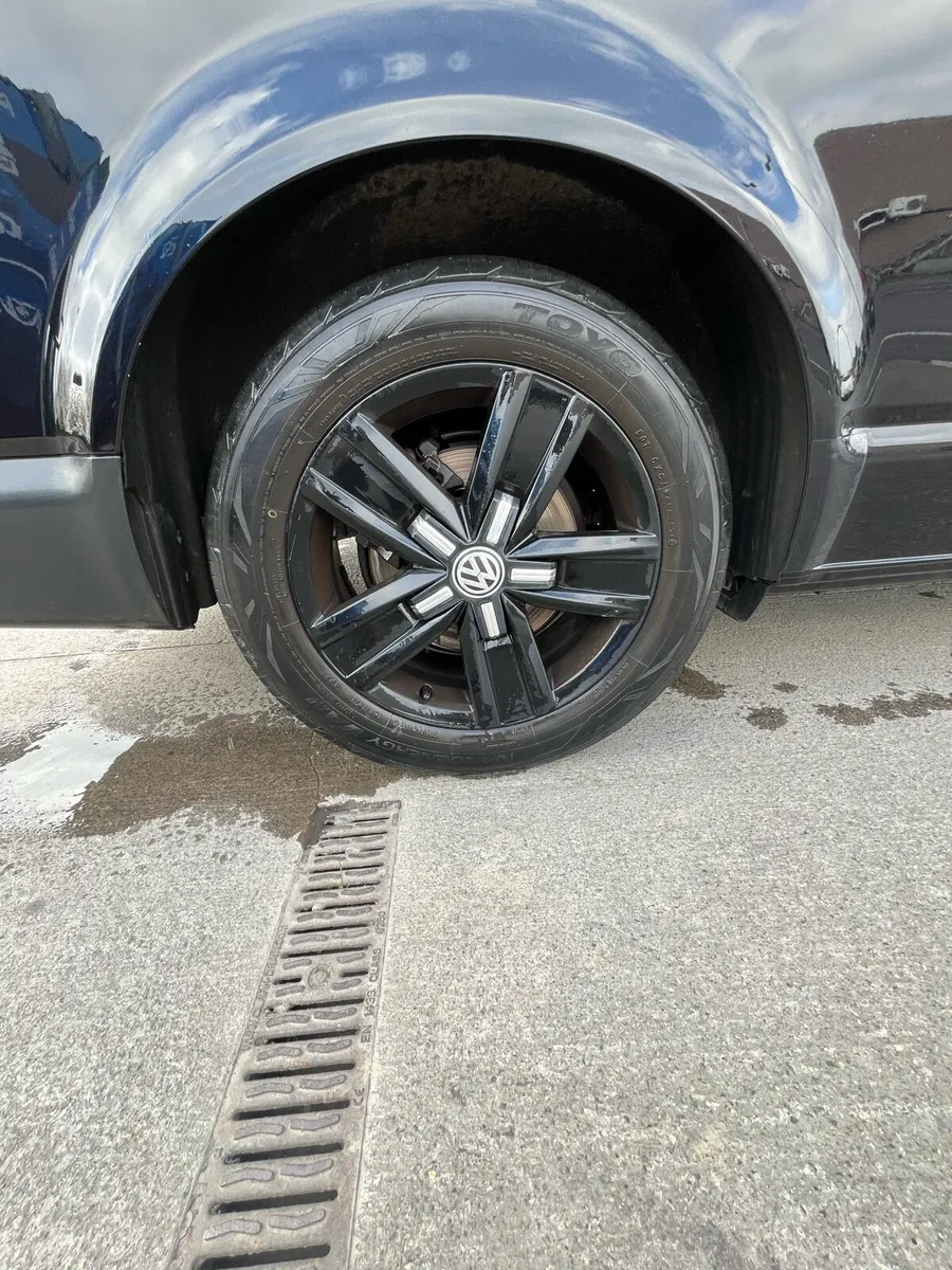 Vw alloys and seat covers - Image 2