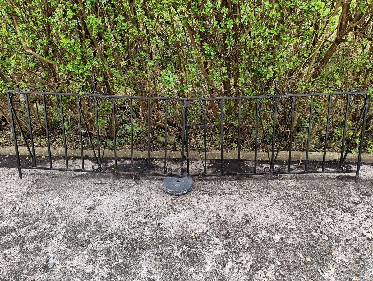 Pair of Metal Gates – 148 cm Each - Image 2