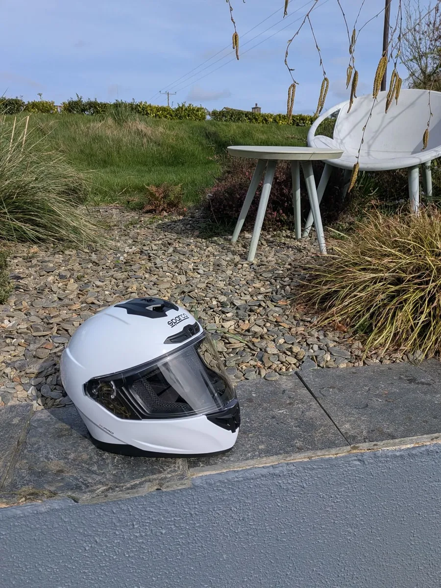 Karting helmet - Image 1