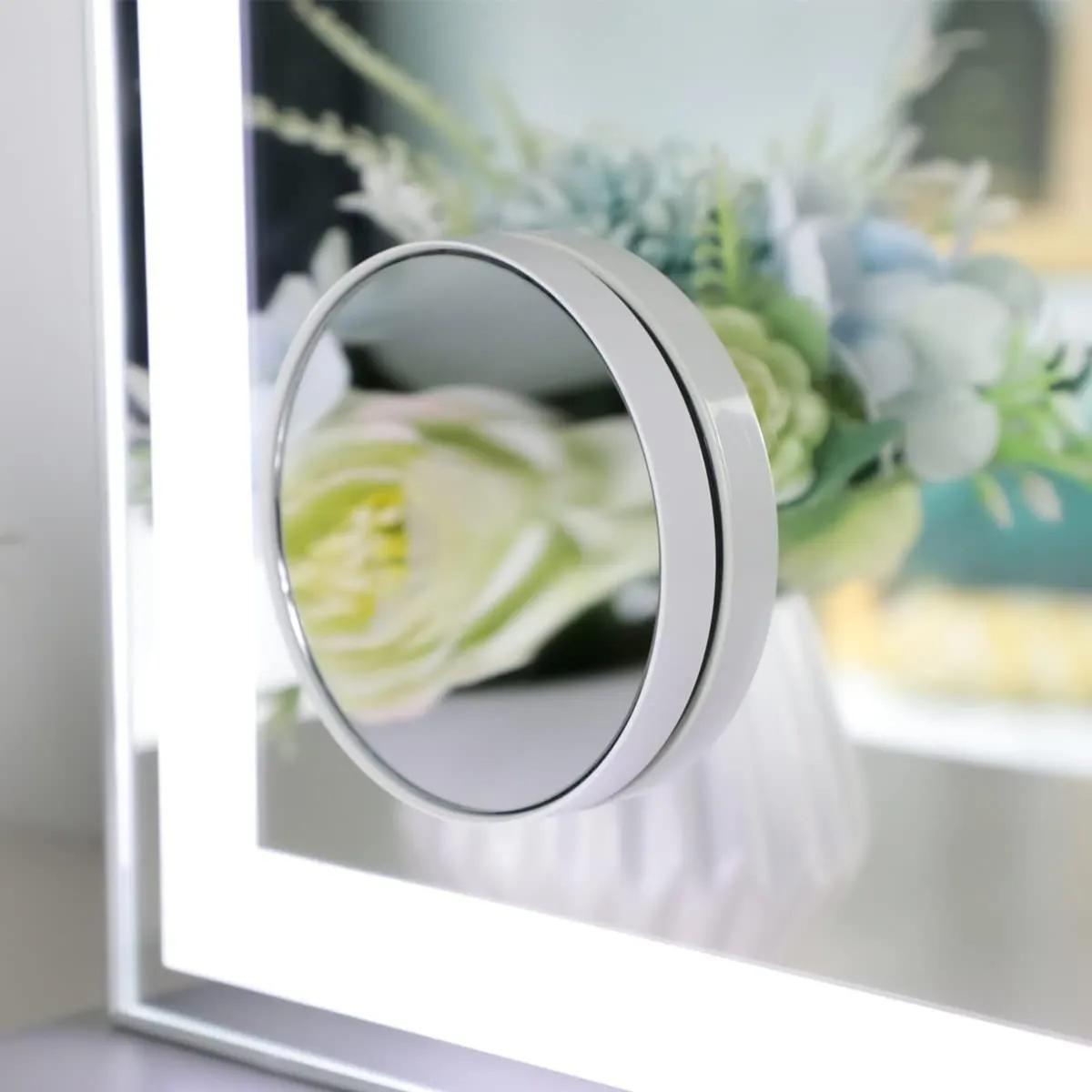 Hollywood Mirror with Lights Large Lighted Vanity - Image 4