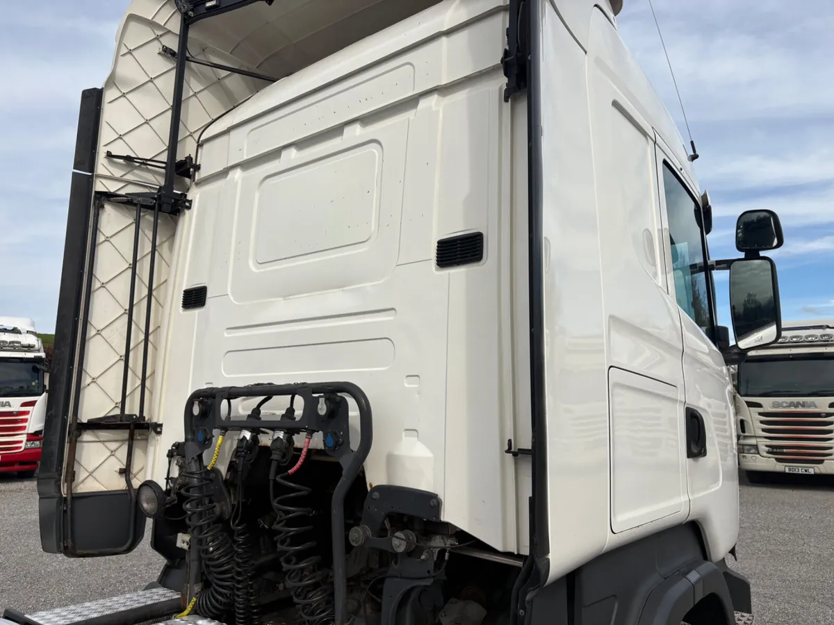 2016 Scania R450 6x2 Highline - Image 4