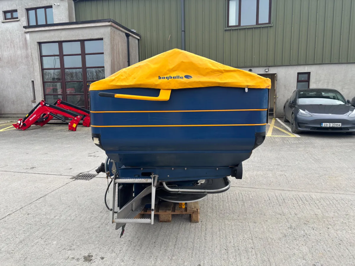 Bogballe M35W Fertilizer Spreader - Image 4