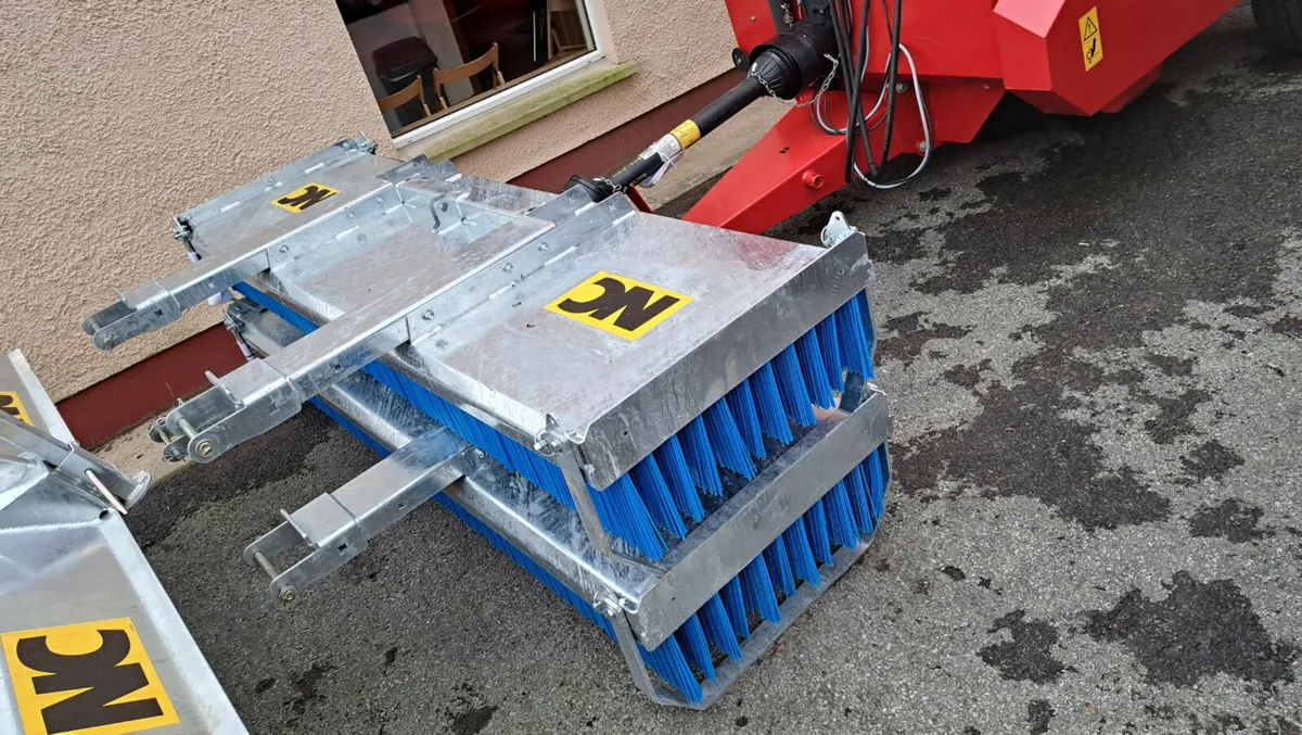 NEW NC 2.5 MPALLET FORK BRUSH - Image 1