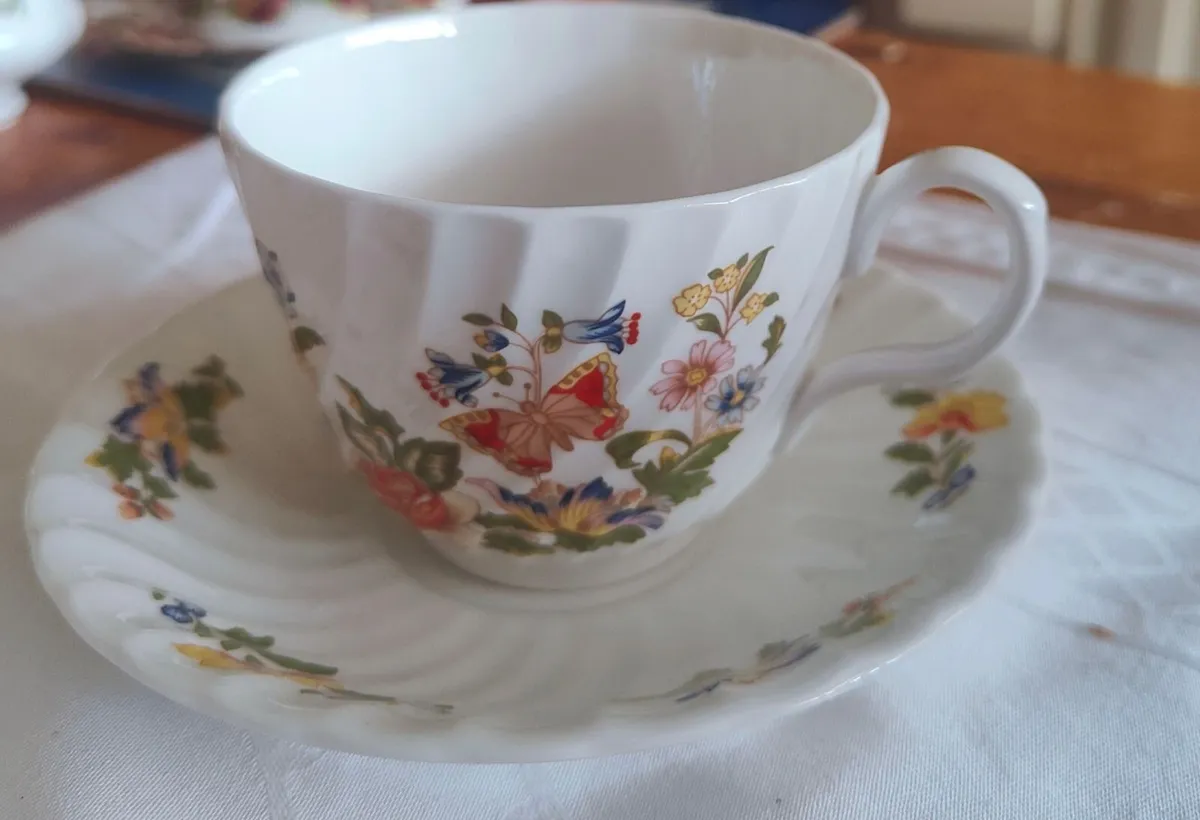 Bone china teacups. Aynsley "cottage garden. " - Image 1
