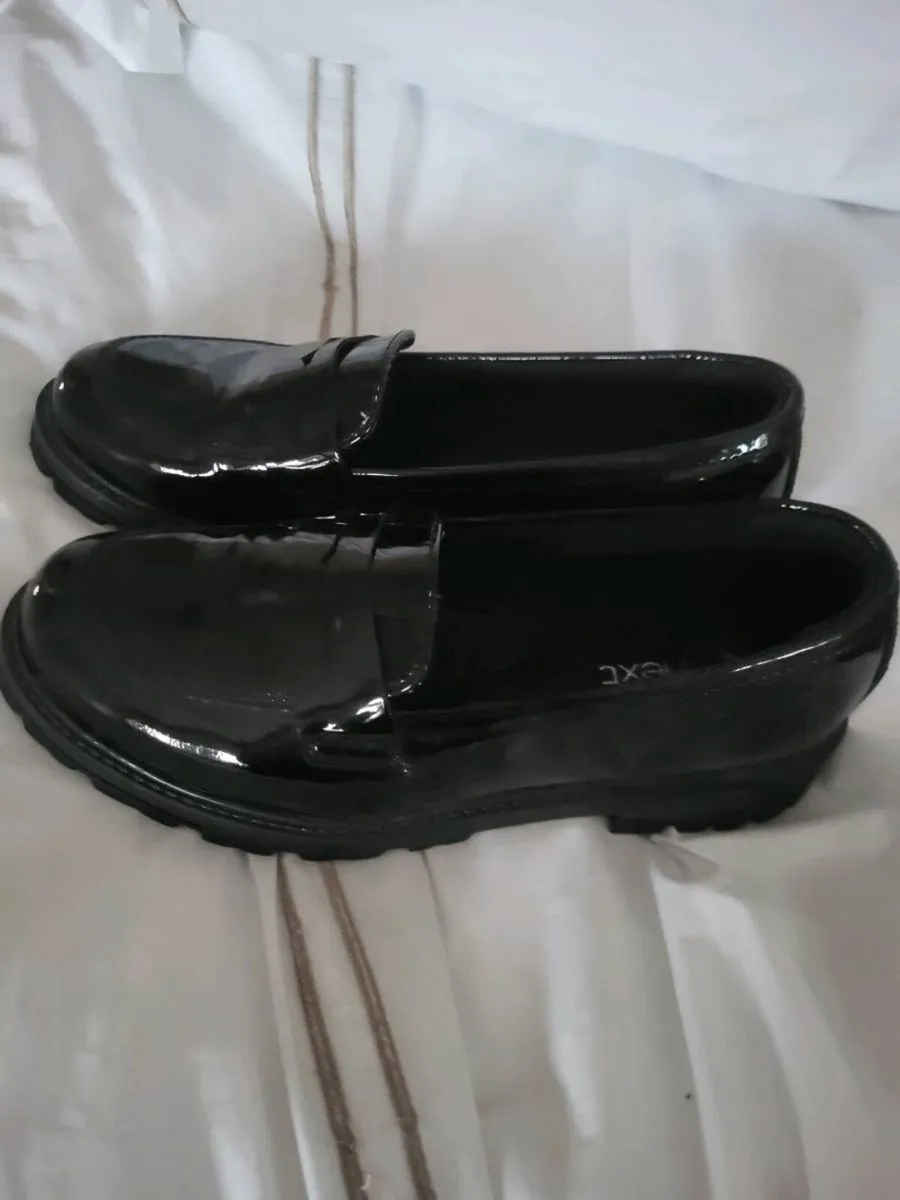 Next girls shoes Brand New size 1 - Image 3