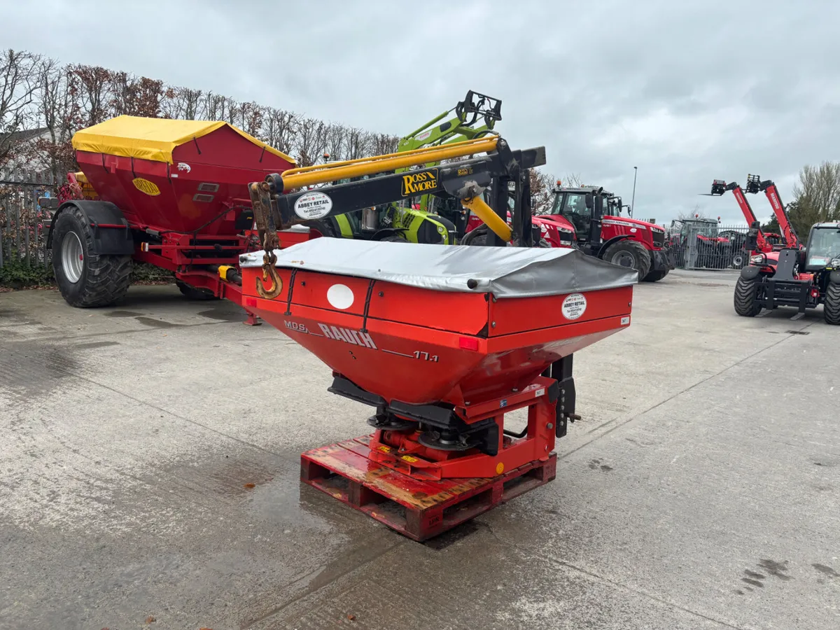 Rauch MDS 17.1 Fertilizer Spreader - Image 1